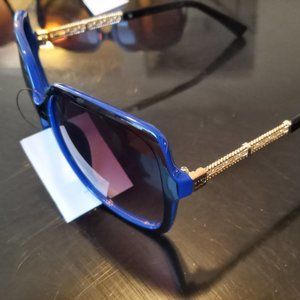 Bold Blue polarized sunglasses